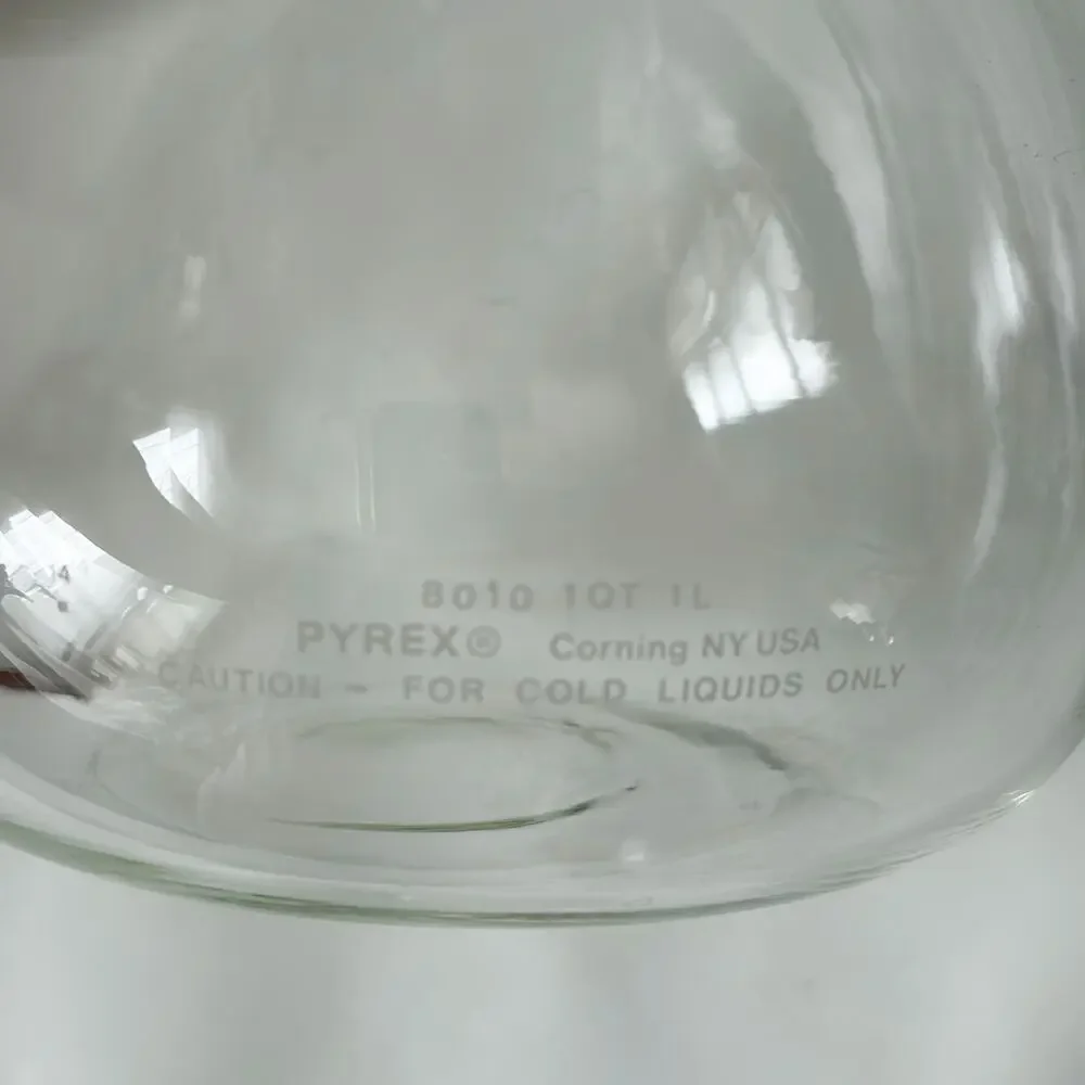 Vintage Pyrex 8010 Glass Carafe Cork Stopper 1 Qt Corning USA
